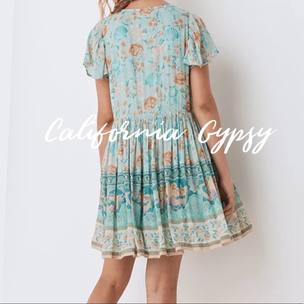 LAST ONE๐Seashell Floral Mini Dress - Picture 10 of 11